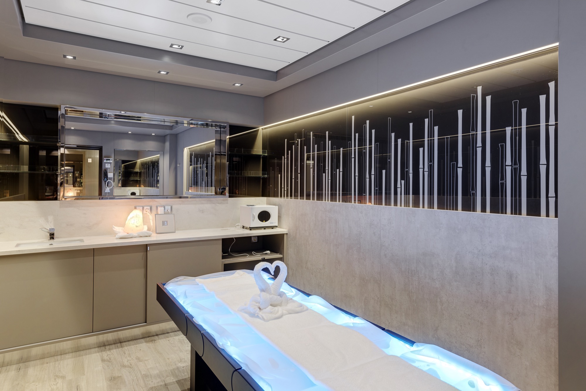 MSC Cruises MSC Meraviglia MSC Aurea Spa 4.jpg